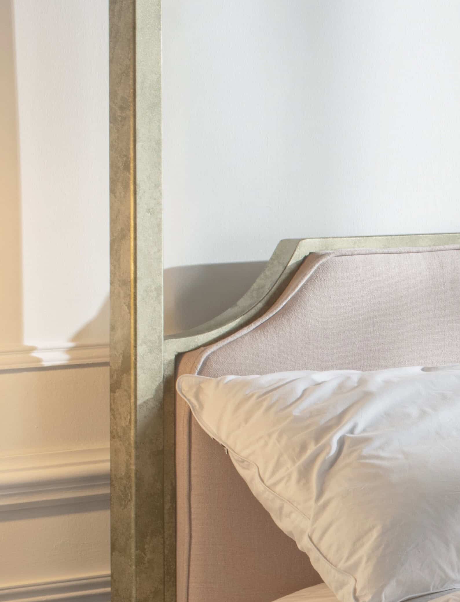 Aurora brass bed details